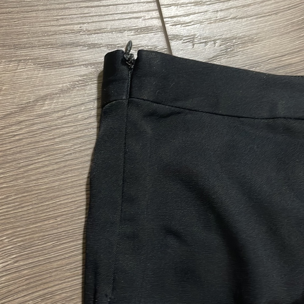J. Crew Women's black skirt, Size 4 - Picture 4 of 7